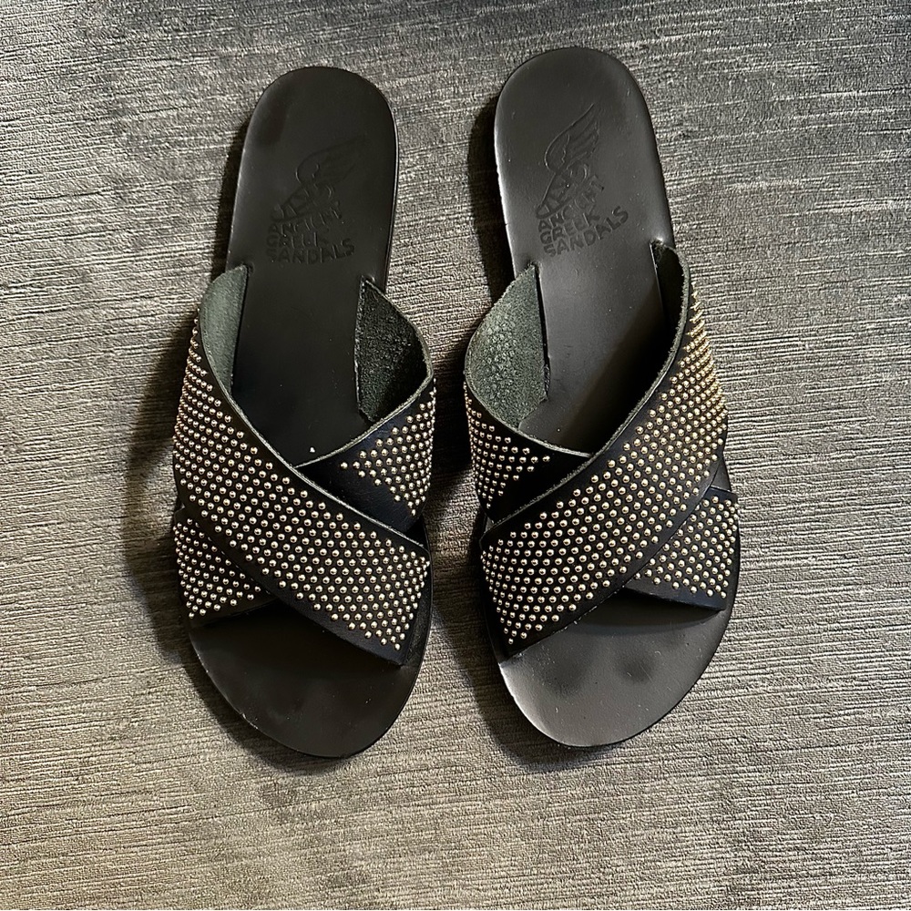 ANCIENT GREEK SANDALS THAIS BLACK LEATHER GOLD STUD CRISS CROSS SANDALS SIZE 40